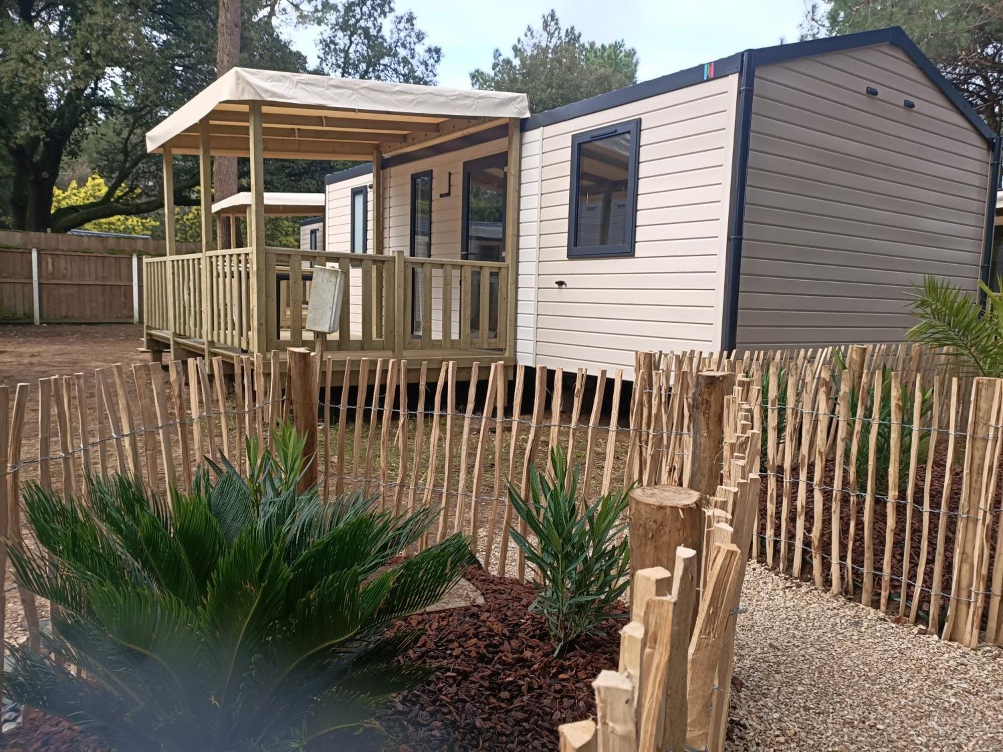Camping Les Maraises Saint-Martin-de-Ré Exteriör bild