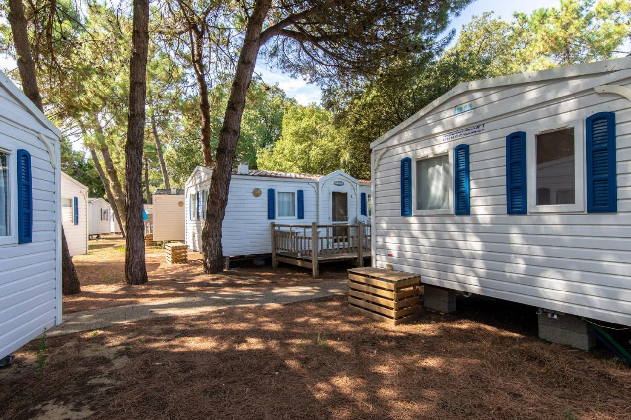 Camping Les Maraises Saint-Martin-de-Ré Exteriör bild