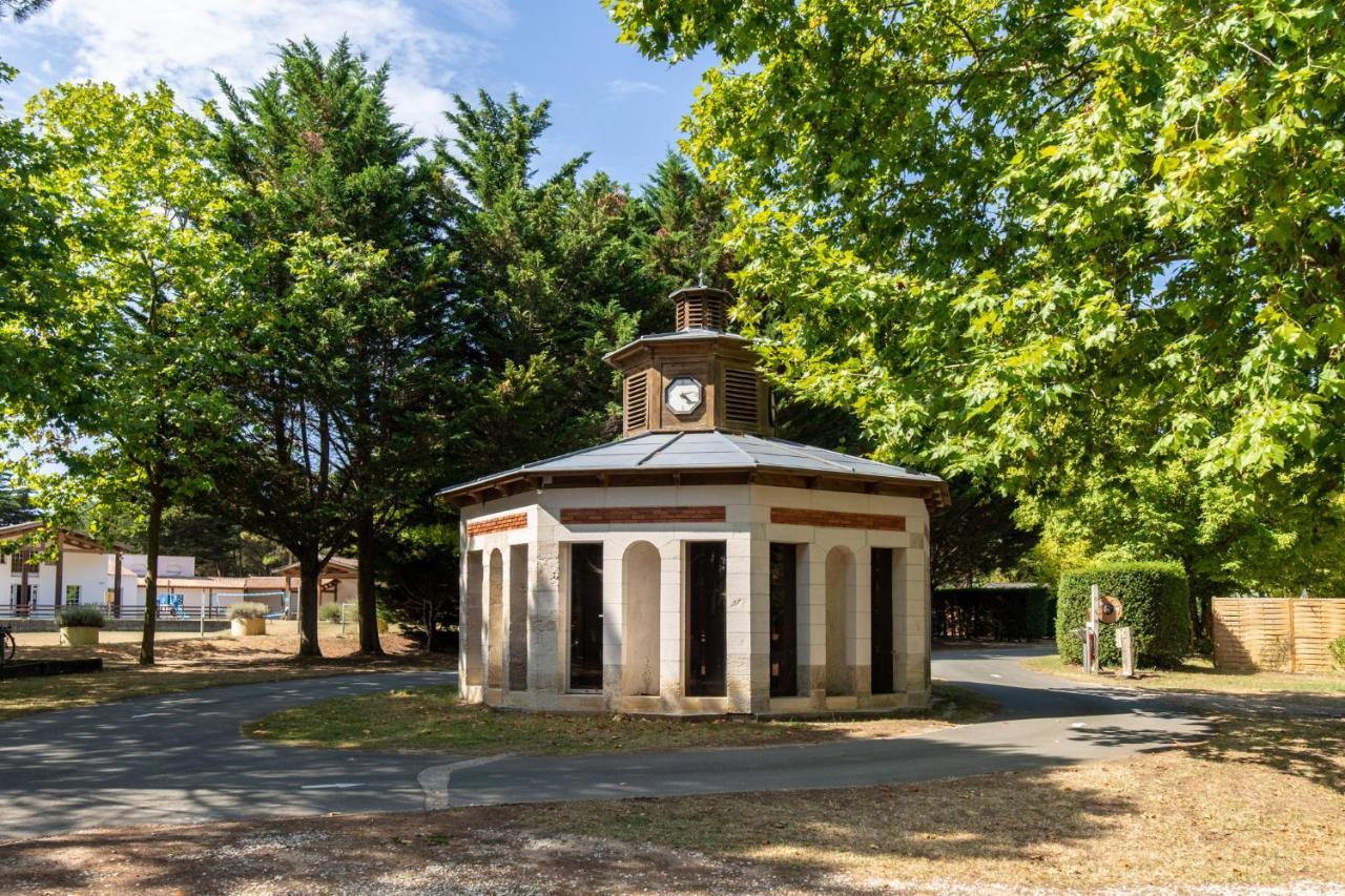 Camping Les Maraises Saint-Martin-de-Ré Exteriör bild